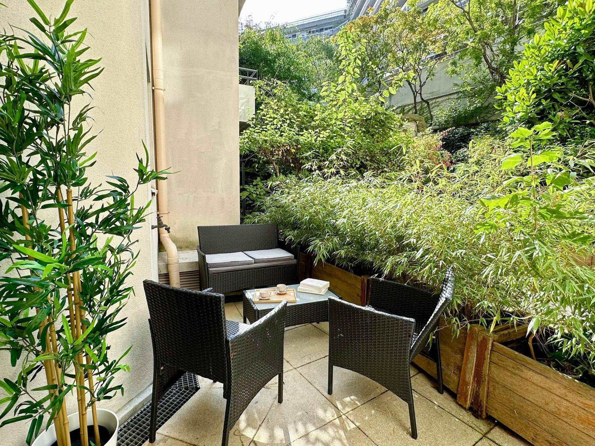 With Terrace In Porte De Versailles * Parijs